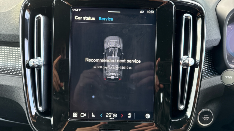 Volvo XC40 2.0 B3P Plus Dark 5dr Auto Petrol Estate